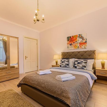 Chic&View Brasov Apartment Eksteriør bilde