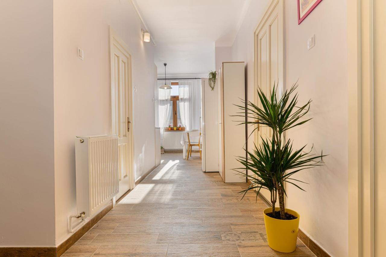 Chic&View Brasov Apartment Eksteriør bilde